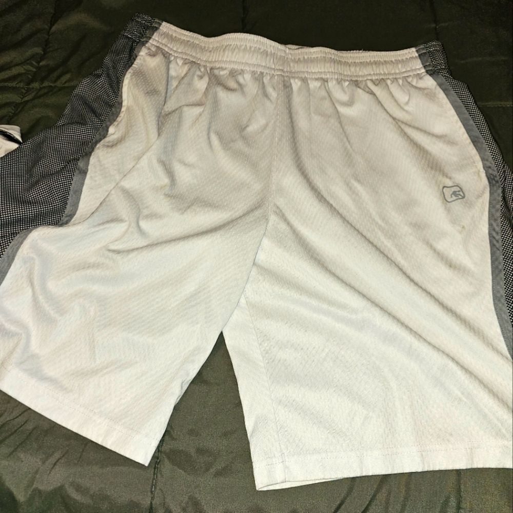Basket ball shorts 2xl And1